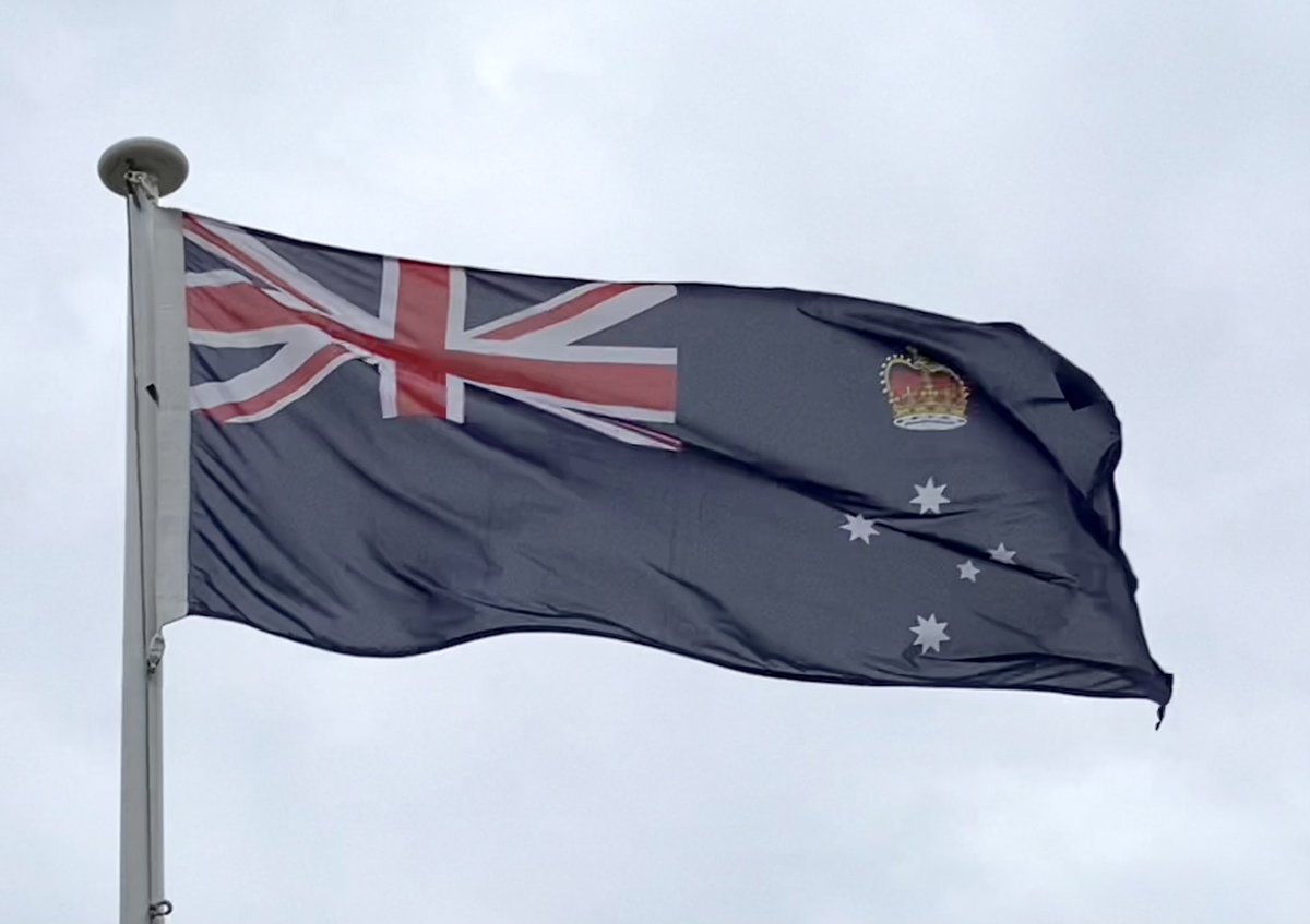 AGWhitnall's tweet photo. I’m flying the #flag of the Australian 🇦🇺 state of #Victoria for #VictoriaDay.
On this date in 1851 Victoria separated from #NewSouthWales to become a Crown Colony with #Melbourne as it’s capital.
The first flag of Victoria wasn’t adopted until 1870. https://t.co/NuvG6ILT7C