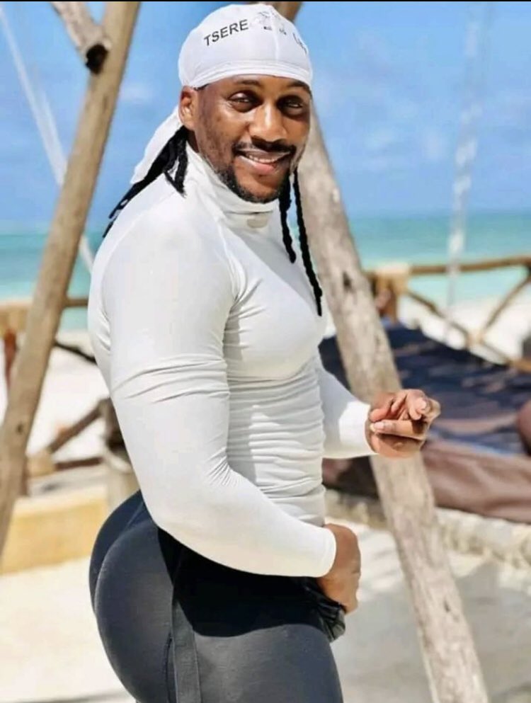 InfinityObj's tweet image. Abeg Watin be this again…How man go Dey grow yansh.

#Nigeria #southafrica