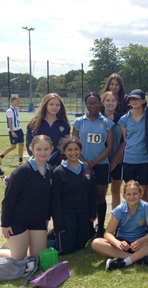 StAnnesUK's tweet photo. Congratulations to our incredible team for winning the overall girls category at City Athletics. They should be incredibly proud of their hard work, dedication and unstoppable spirit . This victory is a testament to their perseverance and teamwork. #StAnnesLife #Proud #PE https://t.co/FqXBdQAXis