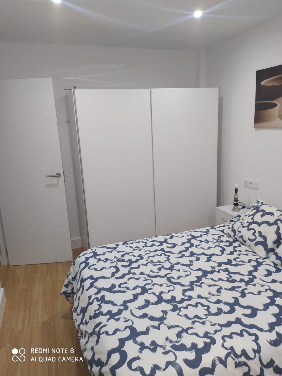 opolegend's tweet image. Busco compi de piso en Coruña para Julio y Agosto (con posibilidad de alargar estancia)

📍Os Mallos
🏷️ 350€/mes + gastos
🏳️‍🌈 LGTBI friendly