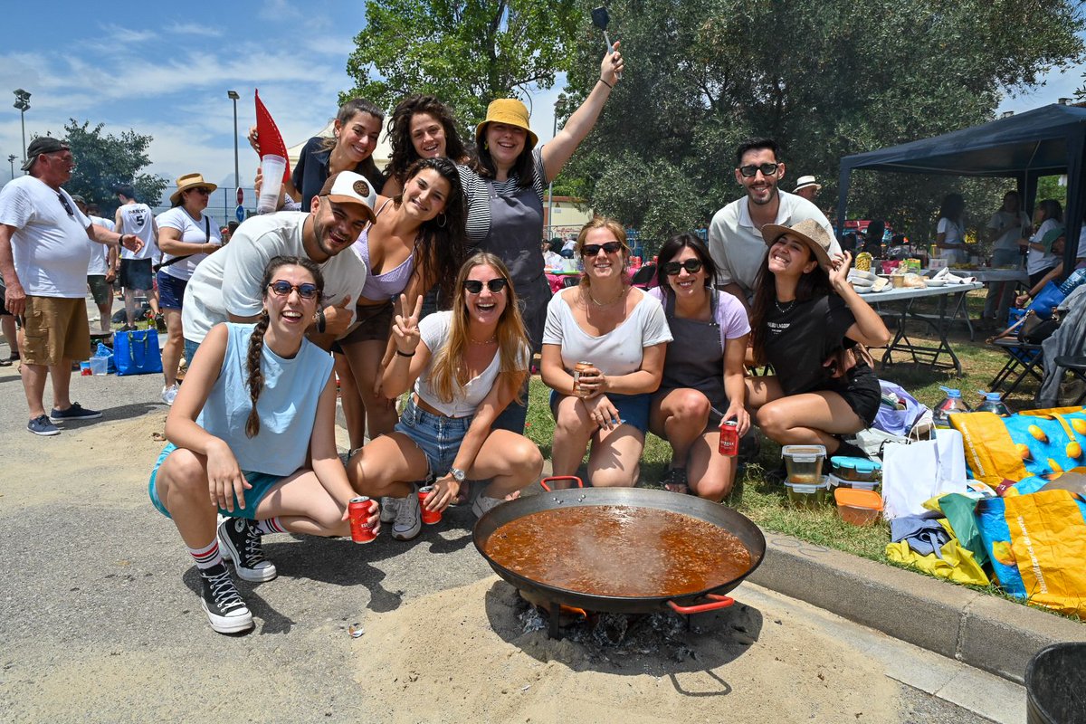 TOT Sant Cugat (@totsantcugat) on Twitter photo ❤️ FOTOS | Les millors imatges del concurs d'Arrossos de la <a href="/FMSantCugat/">Festa Major de Sant Cugat</a>!
🔎 T'hi has trobat? Comparteix-ho!
totsantcugat.cat/imatges/festa-… ❤️ FOTOS | Les millors imatges del concurs d'Arrossos de la <a href="/FMSantCugat/">Festa Major de Sant Cugat</a>!
🔎 T'hi has trobat? Comparteix-ho!
totsantcugat.cat/imatges/festa-…
