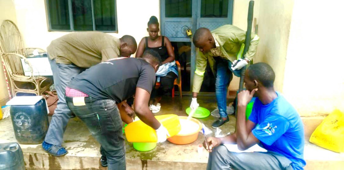 BugembeNelson's tweet photo. Empowering youth through entrepreneurship is the most sustainable way to tackle unemployment and poverty in Uganda.
Let us give them the chance to create, innovate and lead.
#EconomicEmpowerment
#LiquidSoapMaking
Cc; @TwezuuleF https://t.co/XjZxHALu2F