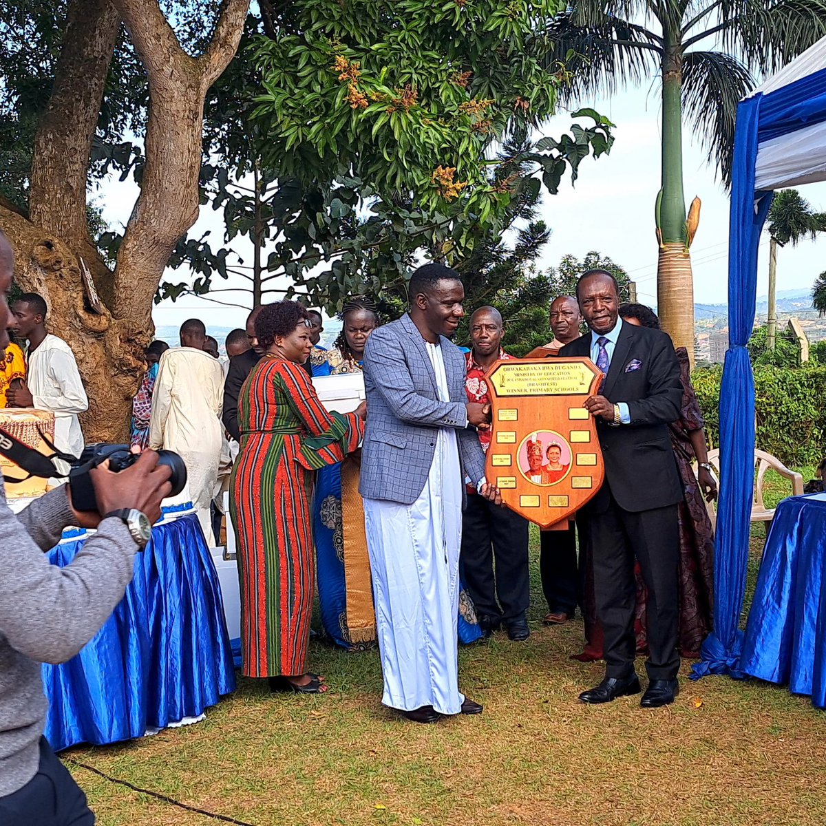 cleversorigin_'s tweet image. We are the winners of the Buganda Royal Arts Shield Festival (BRASHFEST) 2024.