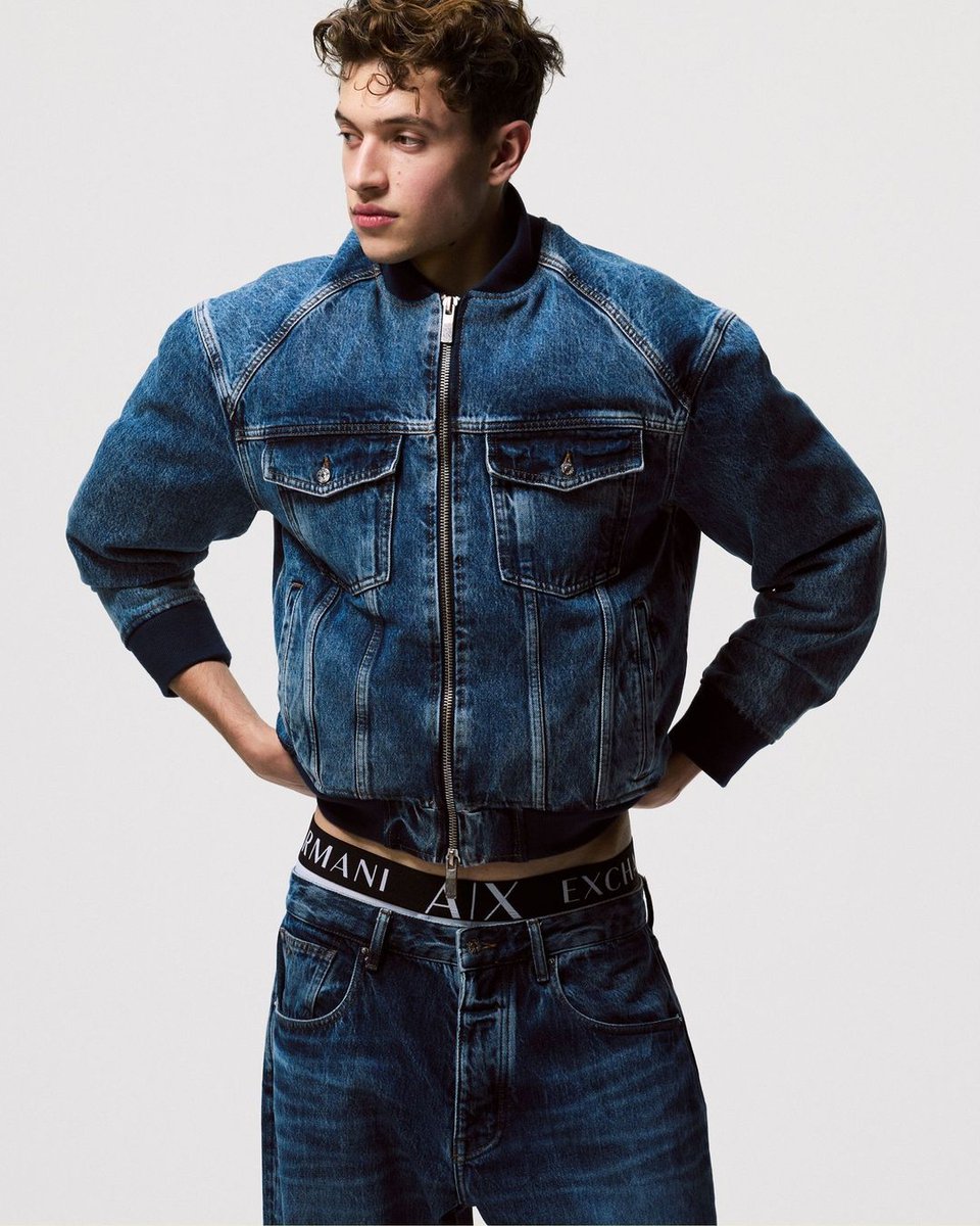 ARMANI_JAPAN's tweet photo. #DenimLove
デニムの魅力を最大限に引き出すDenim on Denimスタイル👖 #ArmaniExchange #AXss24
For Him▶ https://t.co/gZGriyXcX4
For Her▶ https://t.co/OyLlxgP8Pm
Photo: Valeria Herklotz https://t.co/3slUgJqd4g