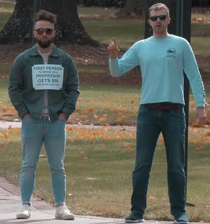 ⚠️First person to steal me a copy of Red Flag in the next 5mins gets a grape IGET vape and 3 NUS delegates #nusedcon24