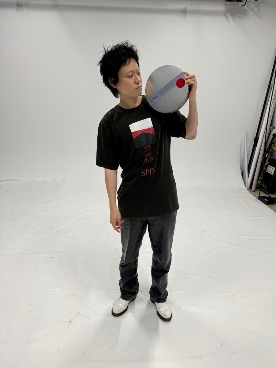 sudamasakimusic's tweet photo. 【特製缶BOX💿】
リリースまであと2日✌️
インパクト抜群の完全生産限定盤特製缶BOXはこんな感じ✨
皆さんも是非手に入れてください🔥
ご予約はこちらから💿
https://t.co/QWgG4wOhDu
#菅田将暉SPIN https://t.co/a1VCmJ71cG