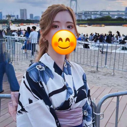 叩かれるの前提でいうけど デブでブスの全力のオシャレより 細い可愛い女のジャージ姿のが よっぽど可愛いので 私はどんどん課金する🙃 https://t.co/WL0qIMncD7