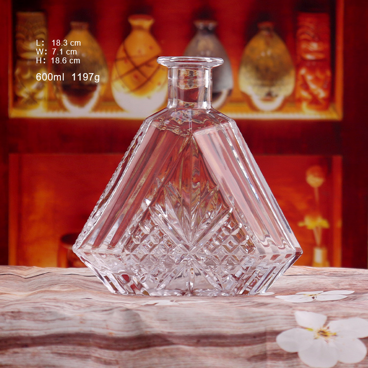 Unique Shape Custom 150ml 500ml Shaped Liquor Gin Vodka Spirits Bottle Glass