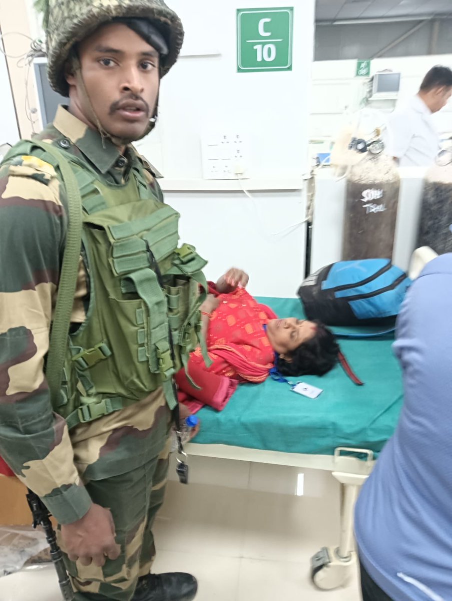 Venkatesh4Rao's tweet photo. No fans of #BorderSecurityForce will pass without liking this post. ๐ฎ๐ณ
#YatraWithBSF Jawans of #BSFKashmir committed to providing security besides taking care of pilgrims for a safe.
#IPL2025 #DineshKarthik
#Anushka #Mahabharata
#Barbados #Quran #HelloKevin
#BreakingNews https://t.co/Y6nksMFpNH