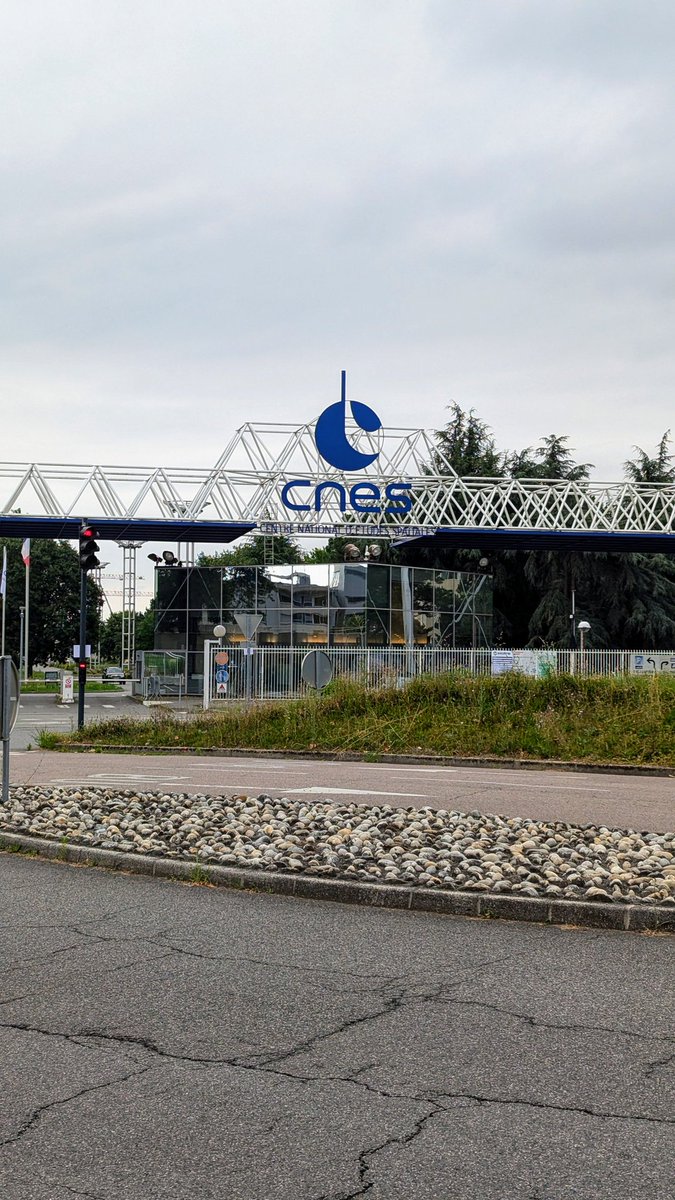 Je suis à Toulouse pour une semaine dans le cadre de l'université d'été du <a href="/cnes/">CNES</a> 😊 Les ateliers et conférences s'annoncent passionnants !