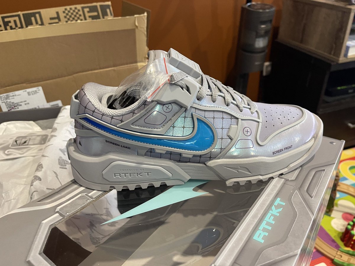 Got My Legendary DUNK OG🤩

<a href="/RTFKT/">RTFKT</a>