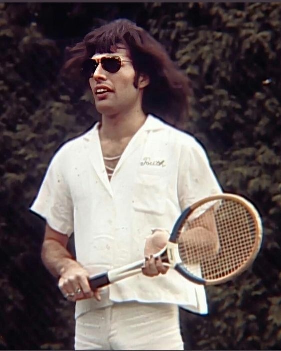 Any one for tennis?....It's the 1st of July, and Wimbledon is opening it's hallowed courts. It always feels like the summer kicks of for real now. Dust off those tennis whites, grab your sun visor and get to the court to do your best Andre Agassi....