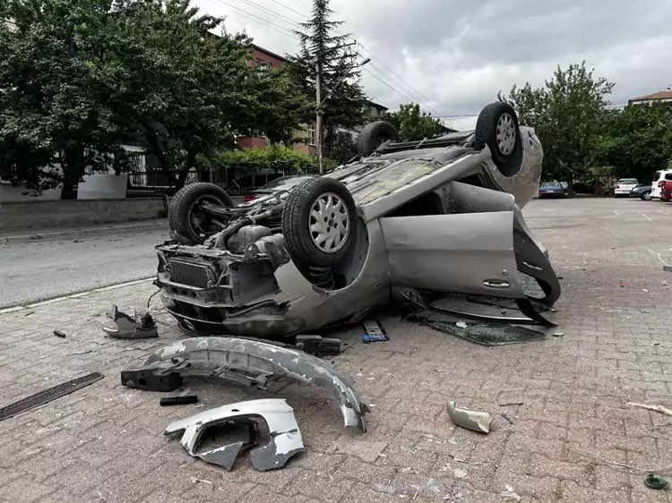 refugeeagency1's tweet photo. Kayseri’deki ırkçı vandallığın sonu… https://t.co/YrXPkuZJEN