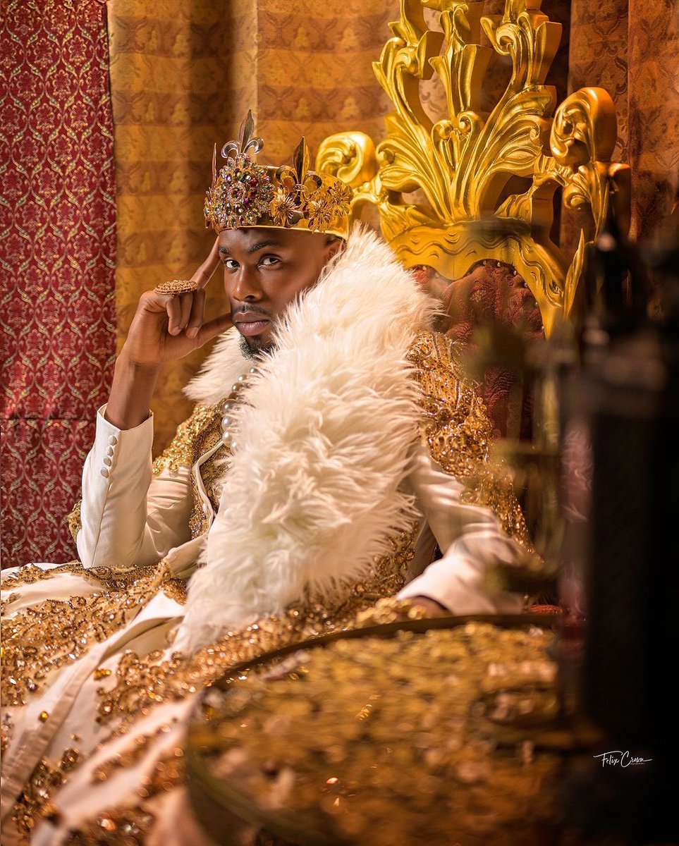 Glaziang's tweet photo. It’s KING NEO to you! Happy 30th birthday to actor, model, entertainer and multi-brand influencer: The Drip Lord himself, @NeoAkpofure 

📸 @FelixCrown2 #GlaziaNow https://t.co/ohTkWw4qwY