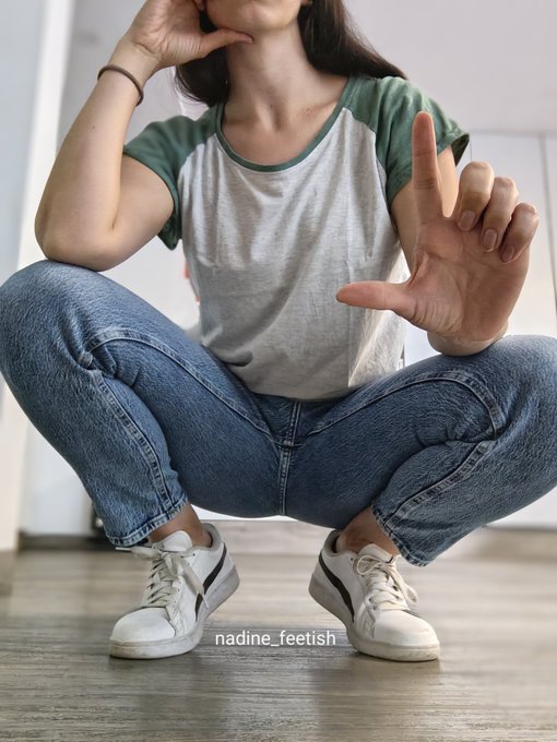 Hi Loser https://t.co/pYsFwErjFp