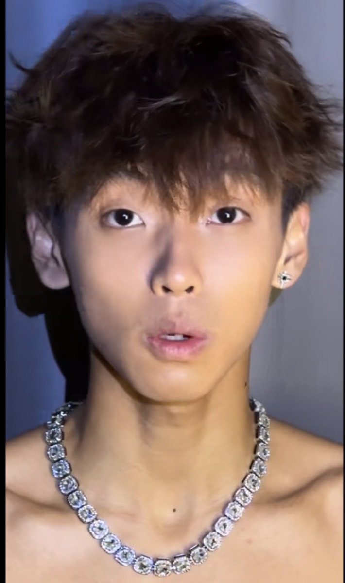 帅帅的小男孩，重庆玩sm的加