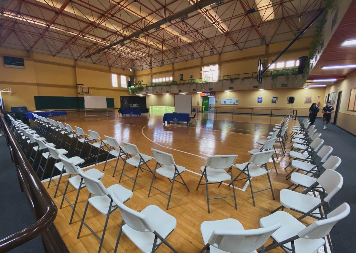 Carlos Colinas tweet media