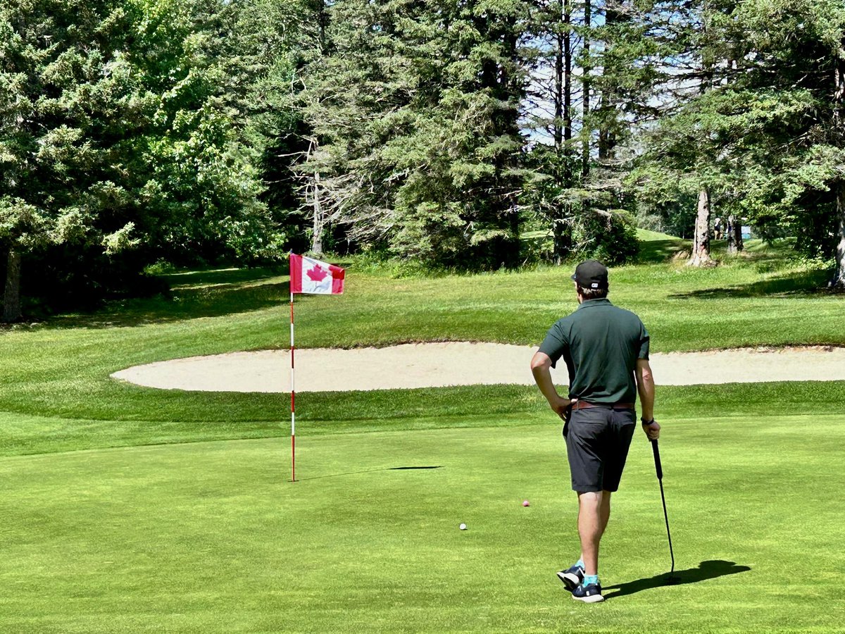 Bonne fête du Canada / Happy Birthday Canada