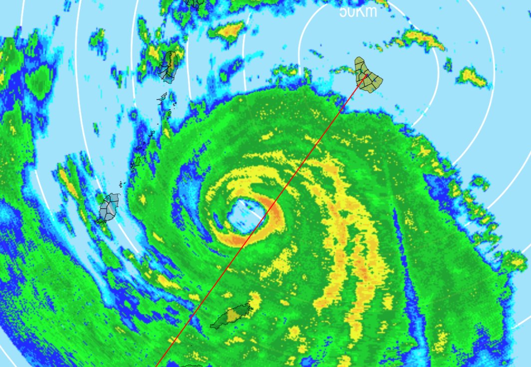 NHC_Atlantic's tweet photo. Jul 1 9AM AST Position Update: #Beryl is nearing the Windward Islands. Radar imagery provided by @BarbadosMet https://t.co/pA3tWYJYCj