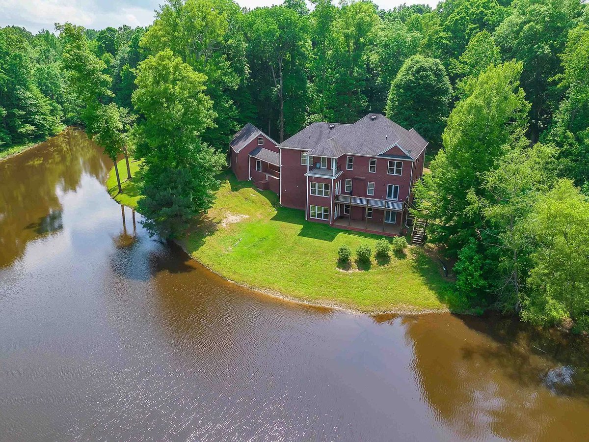 alansellsre's tweet photo. If you want to see, 139 Jackson Ln, Lexington, TN 38351, let's talk! 🏡
▪️ DM me!
▪️ alan@workwithalan.com
▪️ 731-664-1006 (O)
▪️ 731-414-5862 (M)
▪️ Use the link in my BIO
#teamcastleman #alancastleman #jacksonrealestate #tnrealestate #jacksonrealtor #tennessee https://t.co/qA56VltjQZ