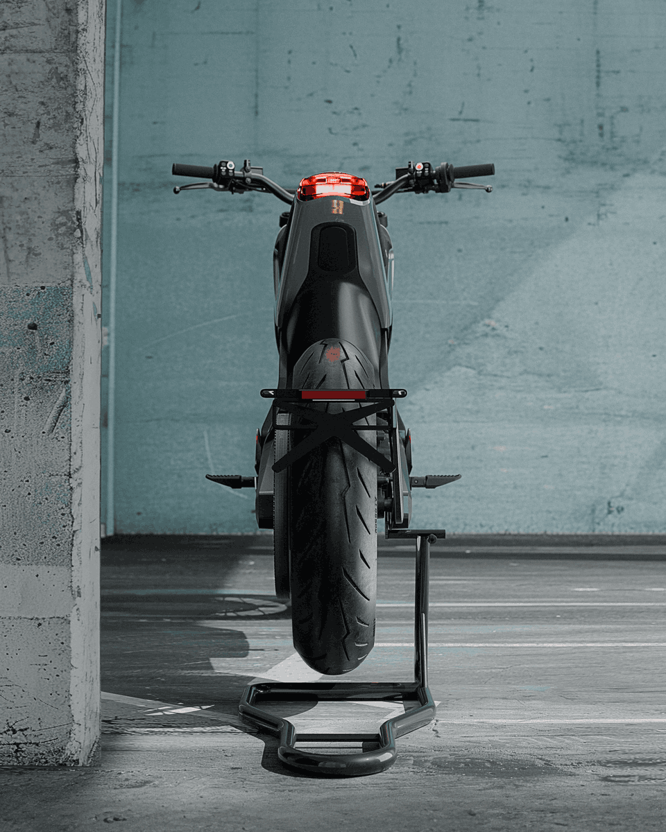 Less weight, more grace
.
.
.
 #motorcycles #electric #ev #dabmotors #scrambler #creative #lifestyle #design  #details #automotive #art #minimalism #caferacer #carbonfiber