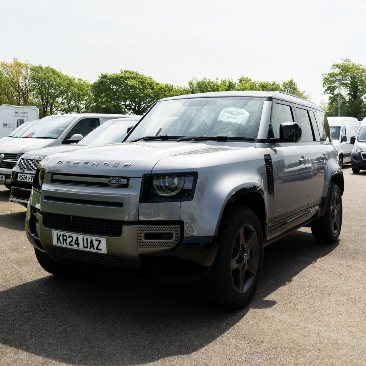 SimplyUsedVans's tweet photo. 🦾 Master any terrain with the Land Rover Defender 110 from Simply Vans Swansea. Experience unmatched off-road capability combined with luxurious comfort in this iconic SUV.

🔗 https://t.co/UETqz3DBbd

#CommercialVans | Simply Vans https://t.co/pFe8AfLgLm