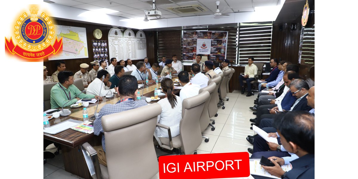 DCP_IGI_Delhi's tweet photo. Today at IGI Airport: We hosted a dynamic public awareness program on new criminal laws for all stakeholders!
Key features highlighted: citizen-centric, progressive, tech-driven, transparent, & accountable.
Stay Informed, Stay Empowered !
#IGIAirport
#NewLaws
#ProgressiveLaws https://t.co/Sda5RlVjbb