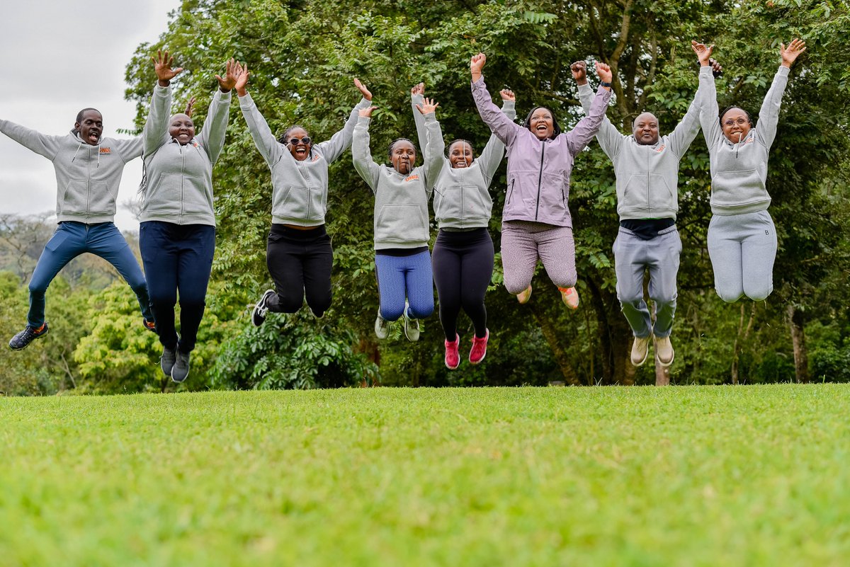 EADirectorDNDi's tweet photo. 'Physical inactivity is a silent threat to global health, contributing to the burden of chronic diseases,' @Ruediger_Krech from @WHO 

Regular exercise boosts mental health, strengthens immunity &amp; enhances overall well-being. Make time for movement daily. https://t.co/nt1eFAG1sU https://t.co/B605KqAOGZ