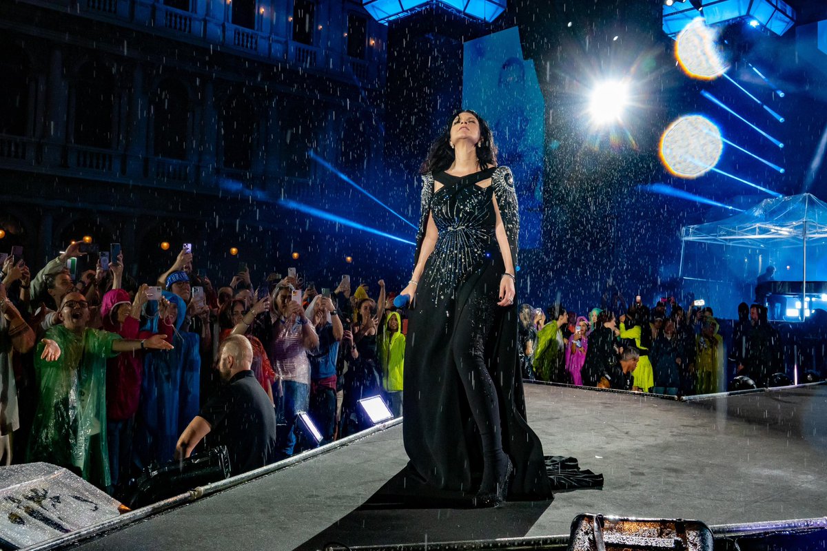 LauraPausini's tweet image. Venezia ⭐️ Piazza San Marco 
Un anno fa
A year ago
Hace un año
Um ano atrás
Il y a un an