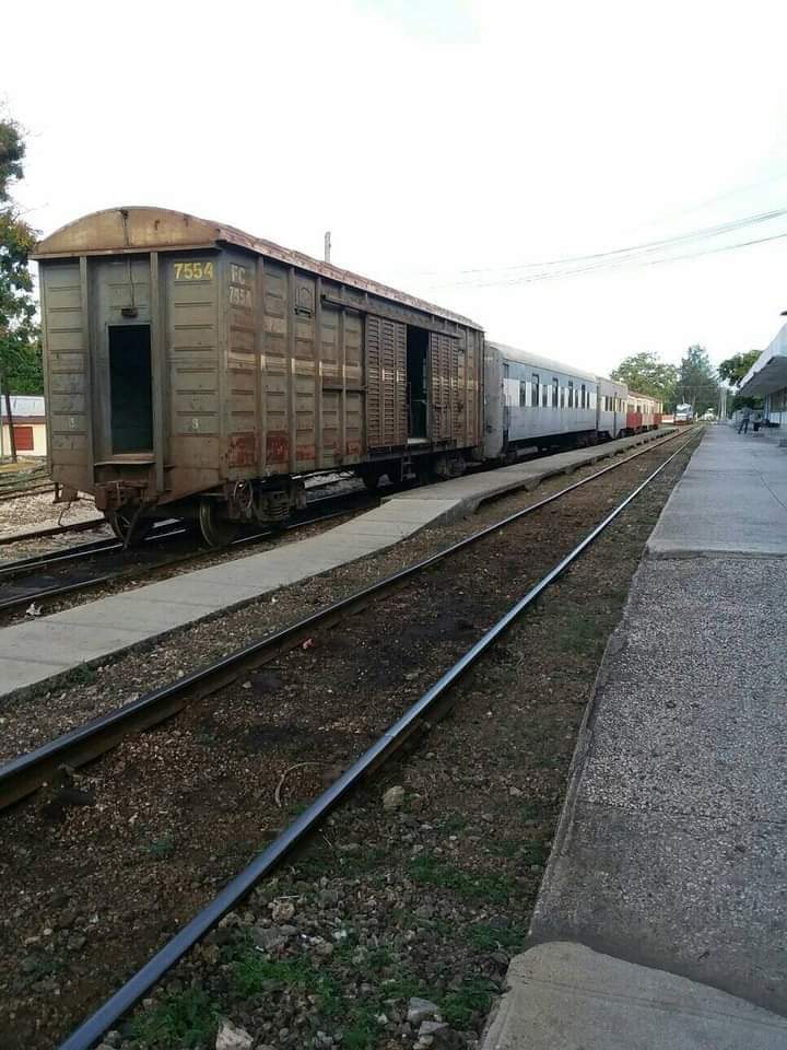 Se restableció el tren Bayamo – Manzanillo

Con el esfuerzo de los trabajadores y directivos del sistema ferroviario, el lunes 17 de junio se restableció el servicio de transportación por ferrocarril en la ruta Bayamo – Manzanillo, en la provincia de Granma...

#Cuba #Ferrocarril