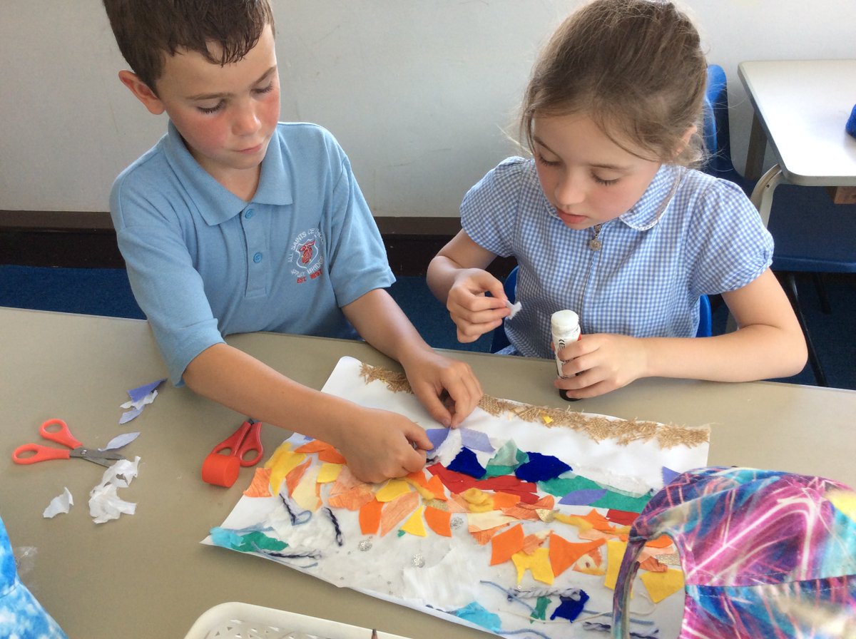 AppleySaintsCE's tweet photo. #ABASY2 In Art we have been thinking about colours of the seaside. We have created seaside collages
@WN6_Mums
@StandishVoice
@FriendsPrimary
@ShevCommunity
@CoLLageArtLab https://t.co/4FUNXWZr06