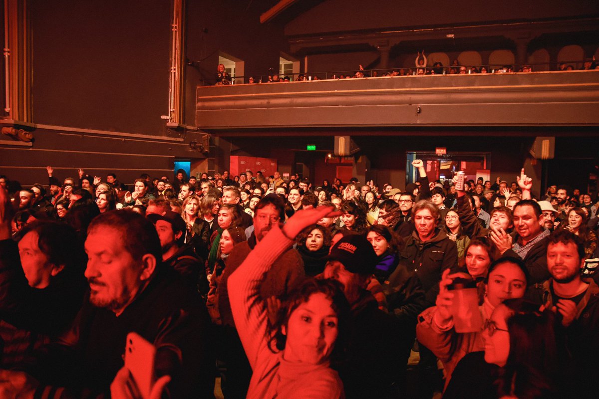Simplemente espectacular fue el cierre del #FestivalARC2024. Con las brillantes presentaciones de <a href="/LosElectro_/">Electrodomésticos</a>, Animales de Lumière y <a href="/nataliacorvetto/">Natalia Corvetto</a>. Le agradecemos al público que se convocó en esta magistral jornada de cierre en el Teatro Centenario de #LaSerena.
