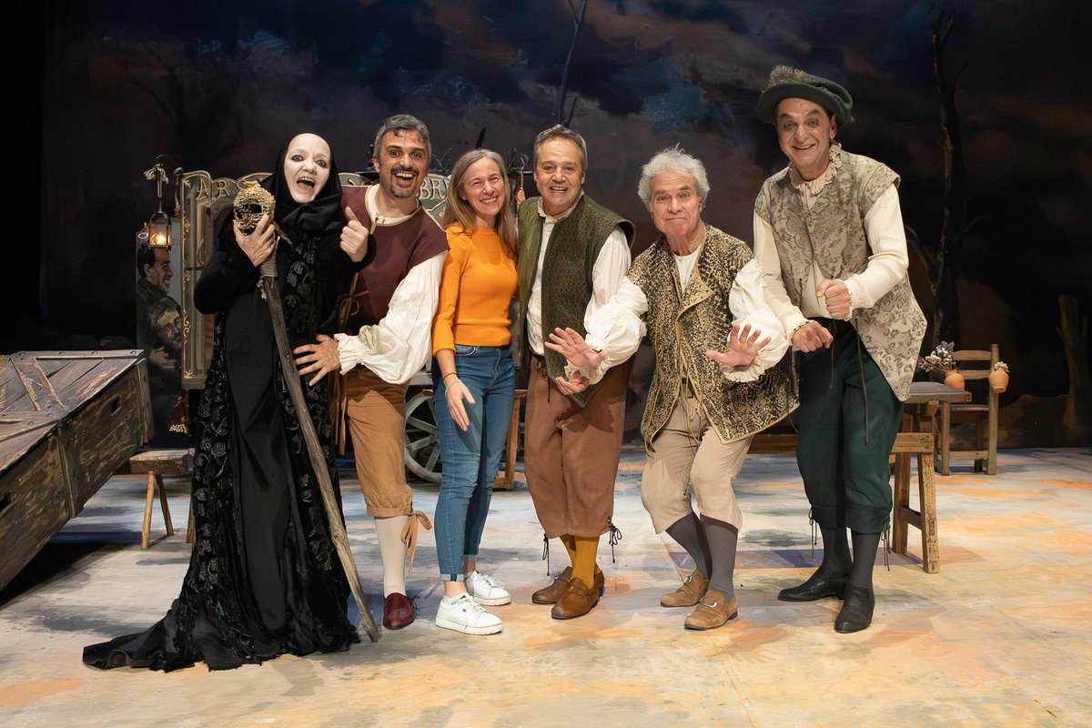 FuSO's tweet image. Morfeo Teatro, en colaboración con la Fundación Siglo de Oro, presentaron "Polvo serán, mas polvo enamorado", basado en textos de Quevedo.

Tras la conclusión del certamen, producción recibió el galardón a "Mejor Compañía", en el XXXV Festival de Teatro Clásico de Cáceres 2024.