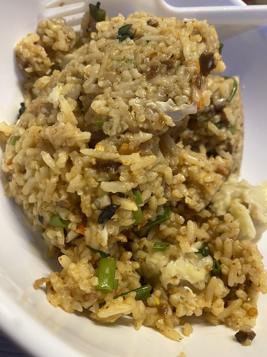 bangtandoctor's tweet photo. @chowking_ph Kung di ko pa sinalin sa bowl, di ko pa makikita to kasi nasa ilalim pala 🫠🫤🤢 https://t.co/kiArrbAwXe