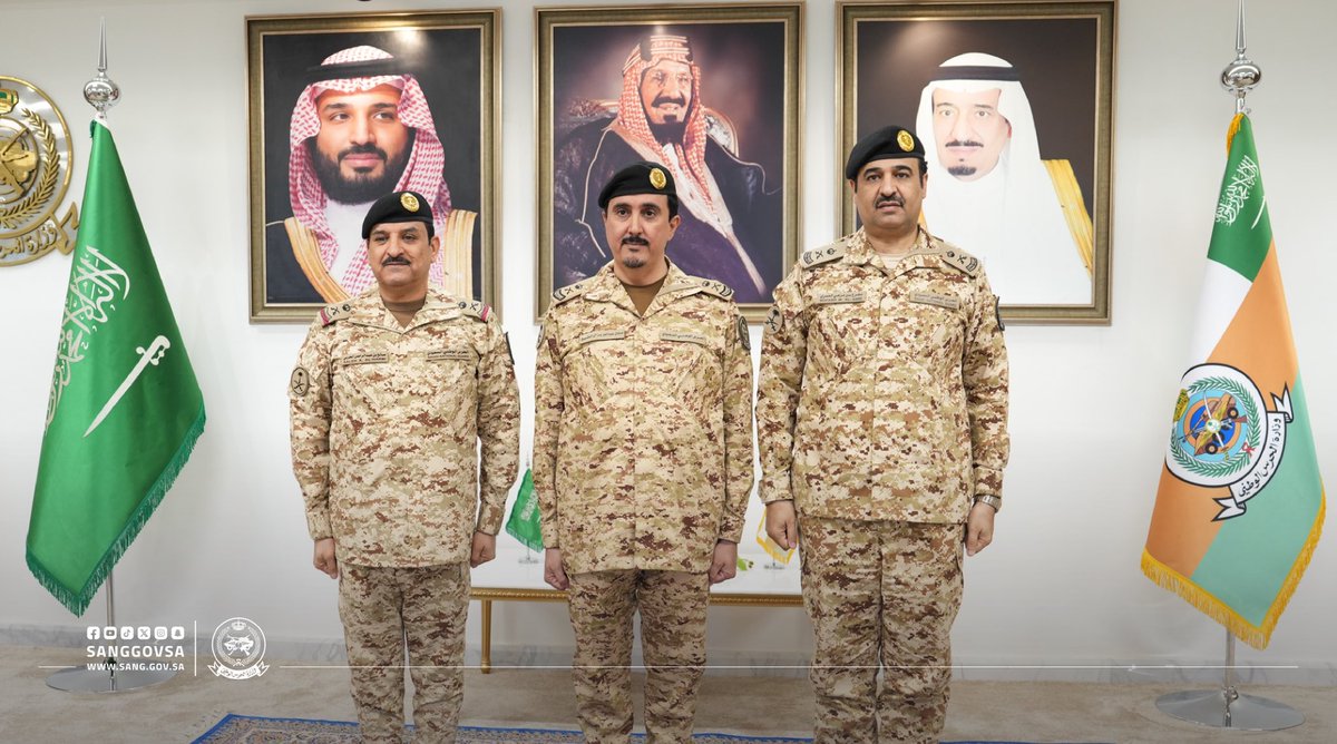 sanggovsa's tweet photo. إنفاذاً للأمر الملكي الكريم..
رئيس الجهاز العسكري المكلّف اللواء الركن صالح الحربي، يقلد عدداً من الضباط رتبة لواء بعد صدور الأمر الملكي بترقيتهم.

#وزارة_الحرس_الوطني https://t.co/yE7cg861W9