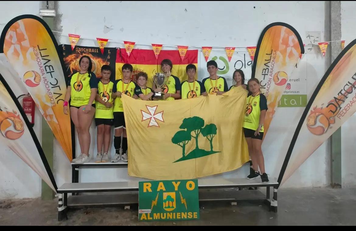 🤩Felicitamos al  equipo de #Datchball de Almunia De SAN JUAN que este fin de semana se proclamó campeón de España en categoría Alevín‼️
🏐El #Datchball es un deporte inclusivo que nace en la escuela rural.
Enhorabuena campeon@s!!!
#DeporteRural #escuelarural #igualdad