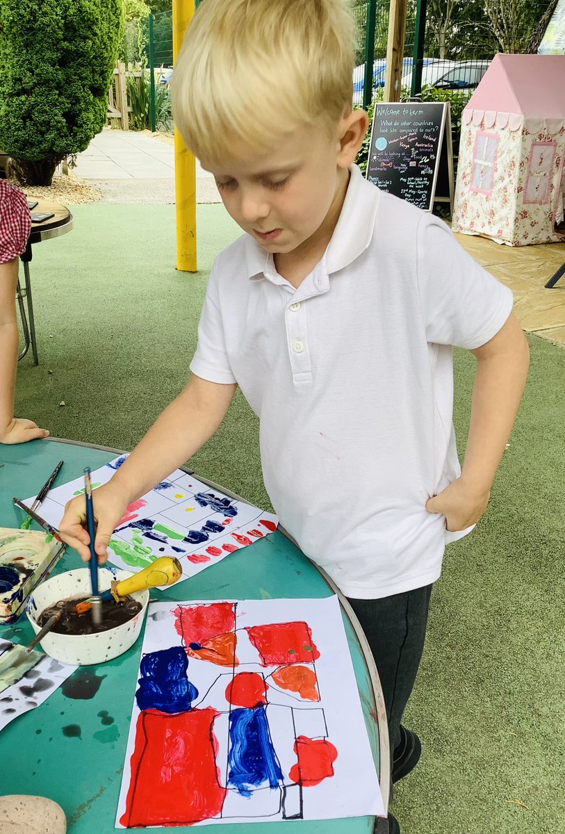 HTelfordStAnnes's tweet photo. Today the Busy Bees were inspired by Mondrian to create some wonderful art. They used their knowledge of shape and primary colours to create their very own pieces of art. 🎨🖌️🟦🟥🟨 @StAnnes_EHS @BPooleStAnnes @LDavisonStAnnes https://t.co/xPVkz14KvG