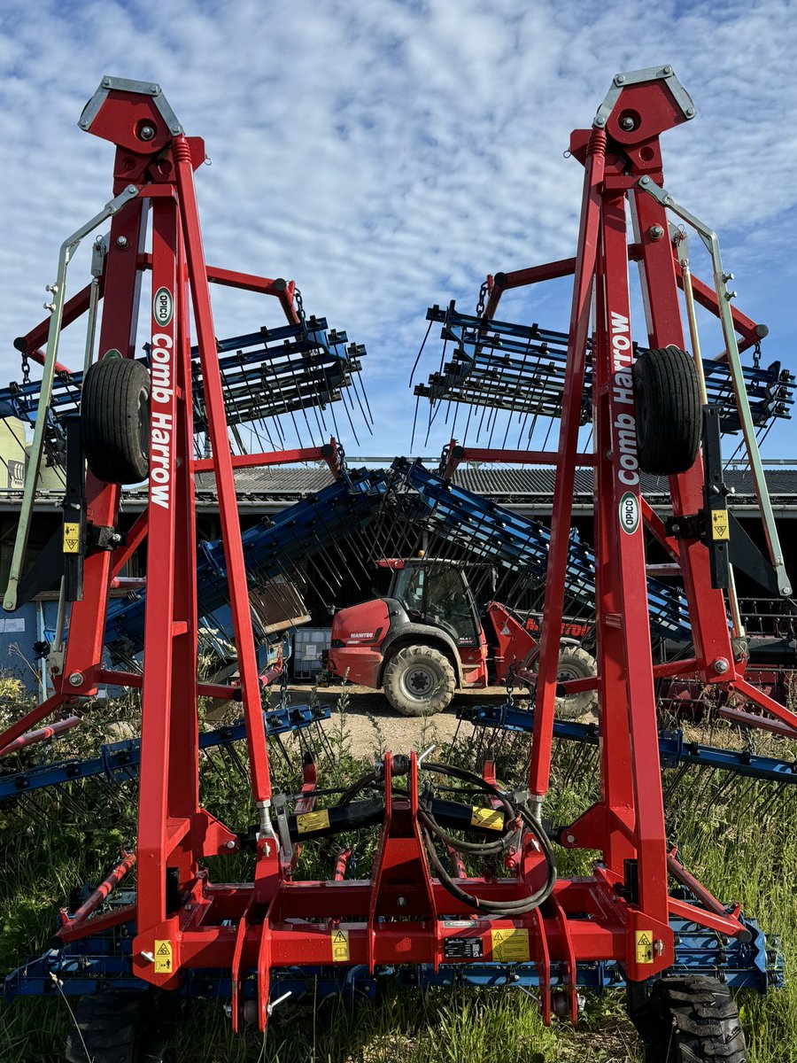Anyone looking for a cracking Comb Harrow, drop me a line. 12Metre,  2024 model. Less than 700ha from new.