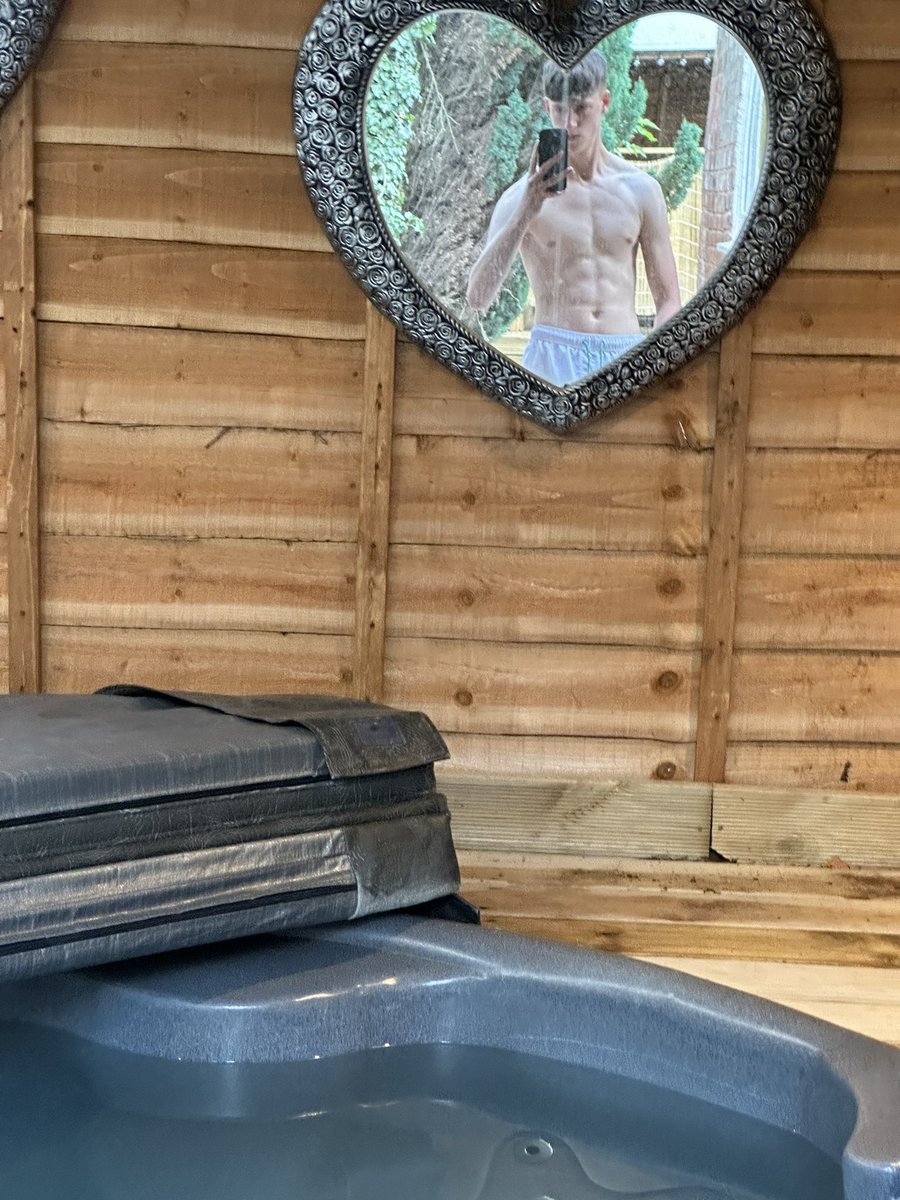 lyricalraze tweet media