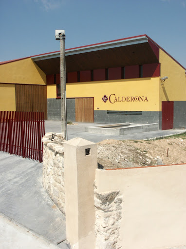 Ruta del Vino Cigales (@rutavinocigales) on Twitter photo <a href="/FrutosVillar/">Bodegas FrutosVillar</a> es el proyecto de una familia emprendedora que apostó por el mundo del vino.
Con varias bodegas en distintas denominaciones de origen de Castilla y León
En Cigales desde 1960, donde afincaron su sede social y donde puedes visitar su bodega y degustar sus vinos. <a href="/FrutosVillar/">Bodegas FrutosVillar</a> es el proyecto de una familia emprendedora que apostó por el mundo del vino.
Con varias bodegas en distintas denominaciones de origen de Castilla y León
En Cigales desde 1960, donde afincaron su sede social y donde puedes visitar su bodega y degustar sus vinos.