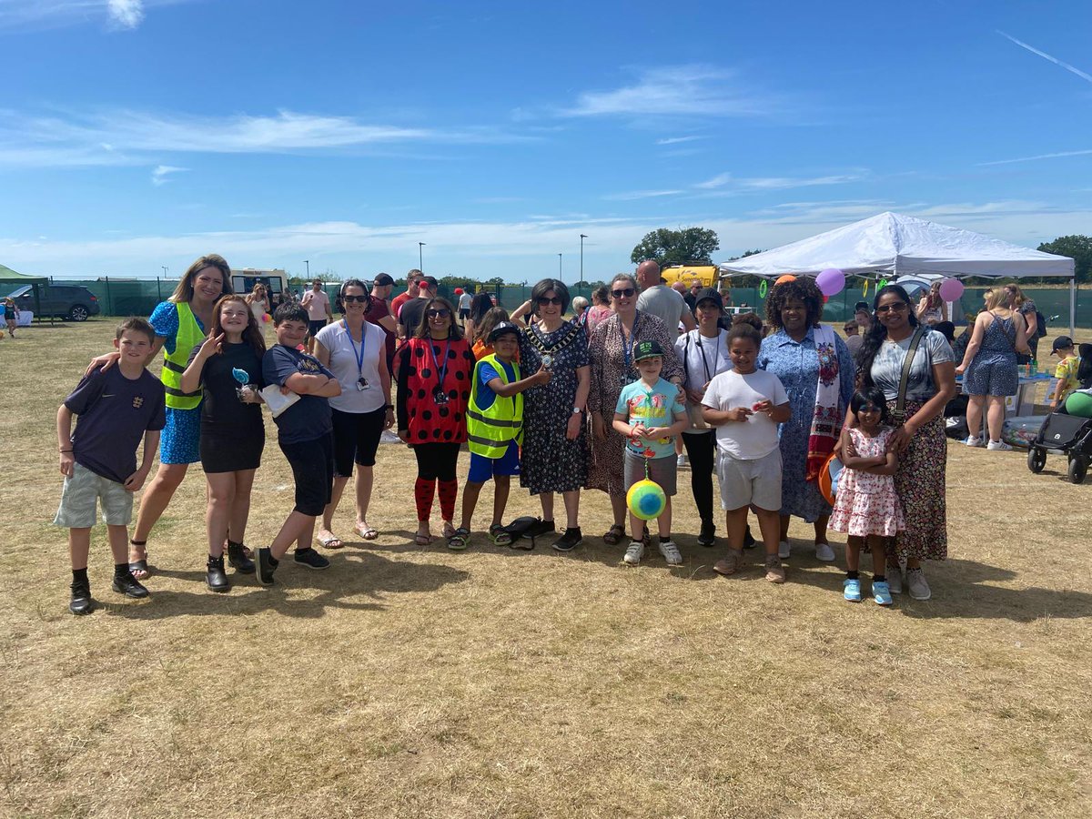 Bracknell Town Mayor tweet media