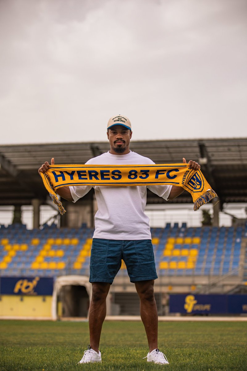 hyeresfc's tweet image. 𝐈𝐥 𝐩𝐫𝐨𝐥𝐨𝐧𝐠𝐞 !

🆗 Youssef Gazzaoui vous est présenté par MMA Hyères Assurances Véronique Jonio , partenaire pour la saison 2024/2025 ! 👊
