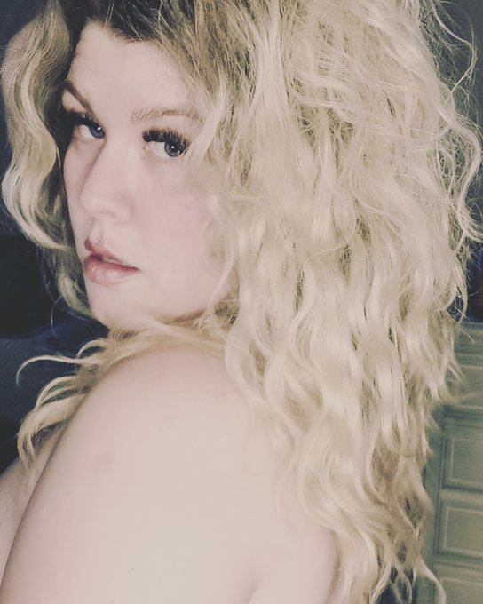 Giving you all the throwbacks today... This was  my first picture I ever posted to my Onlyfans https://t