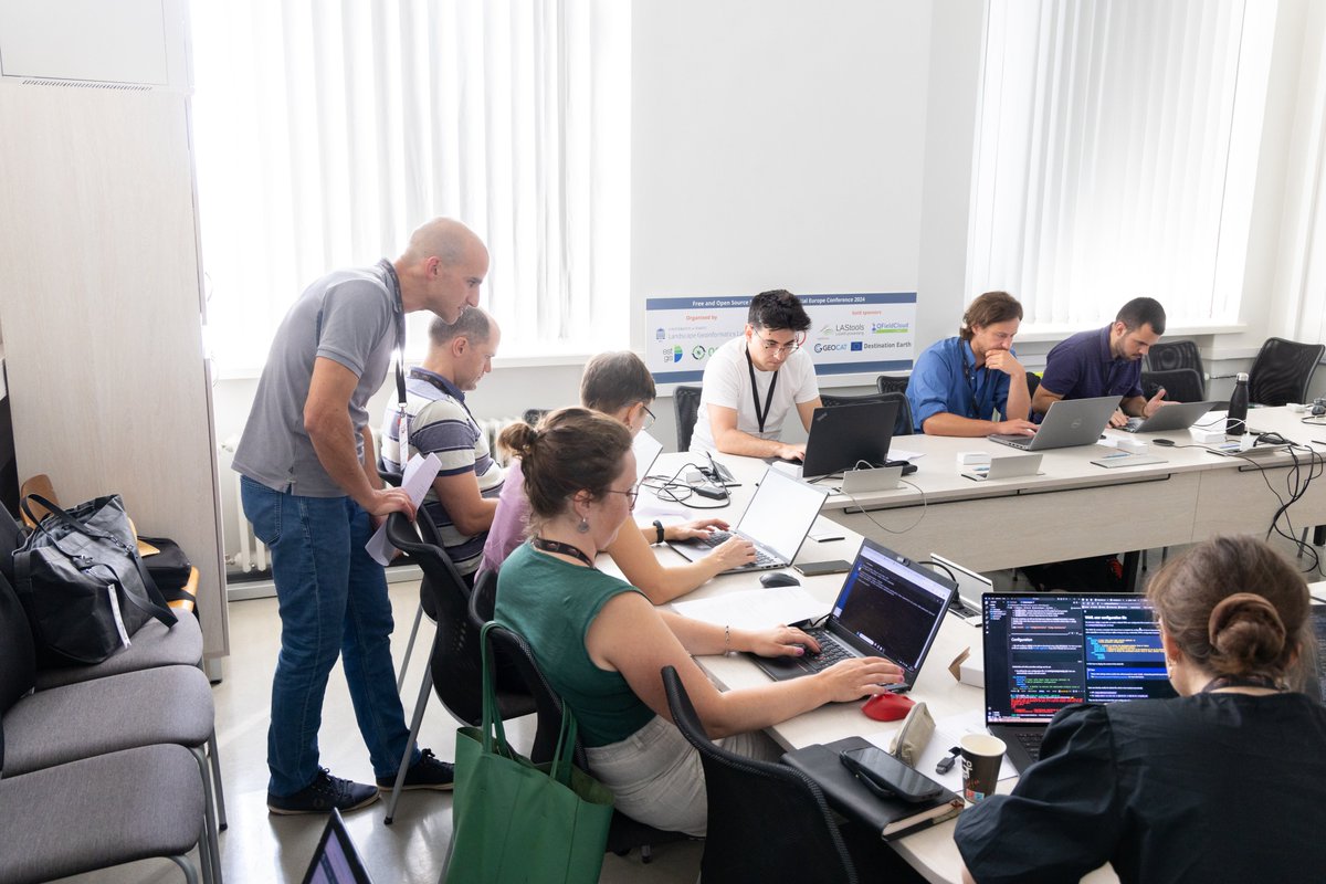 foss4ge's tweet image. Hands-on and minds engaged! 🌟 Highlights from today's #FOSS4GE2024 workshops with thanks to our talented leaders @astroidex @krishnaglodha @dmlmont and others 🙌
@OSGeo @LGeoinformatics
#foss4ge #tartu