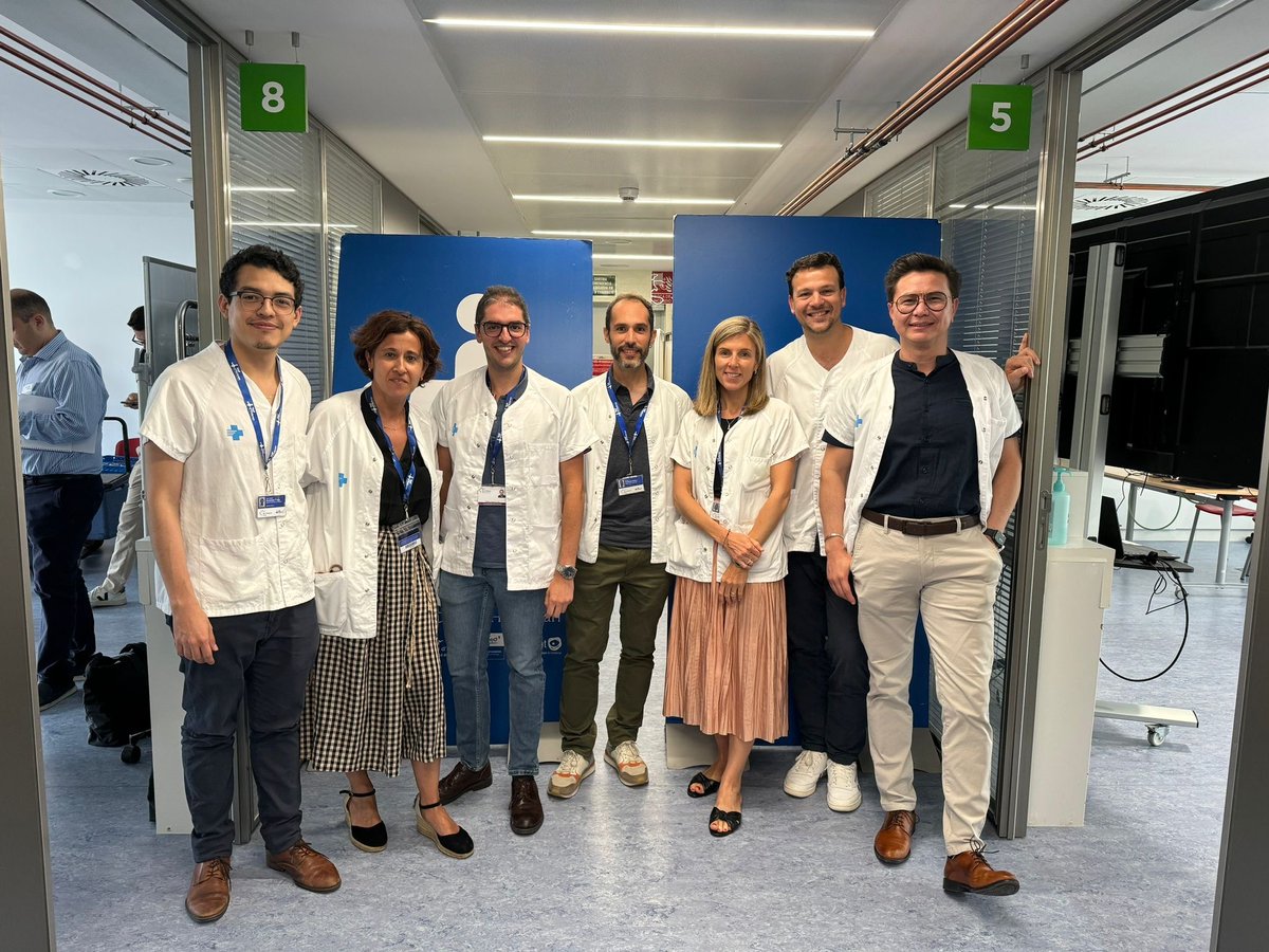 Los alumnos se han formado de forma integral en la utilización de la ecocardiografía avanzada para guiar procedimientos de reparación valvular percutánea #SimulacioVH #Cardiología #ImagenCardíaca

¡Enhorabuena a alumnos y docentes por el trabajo excelente! 👏