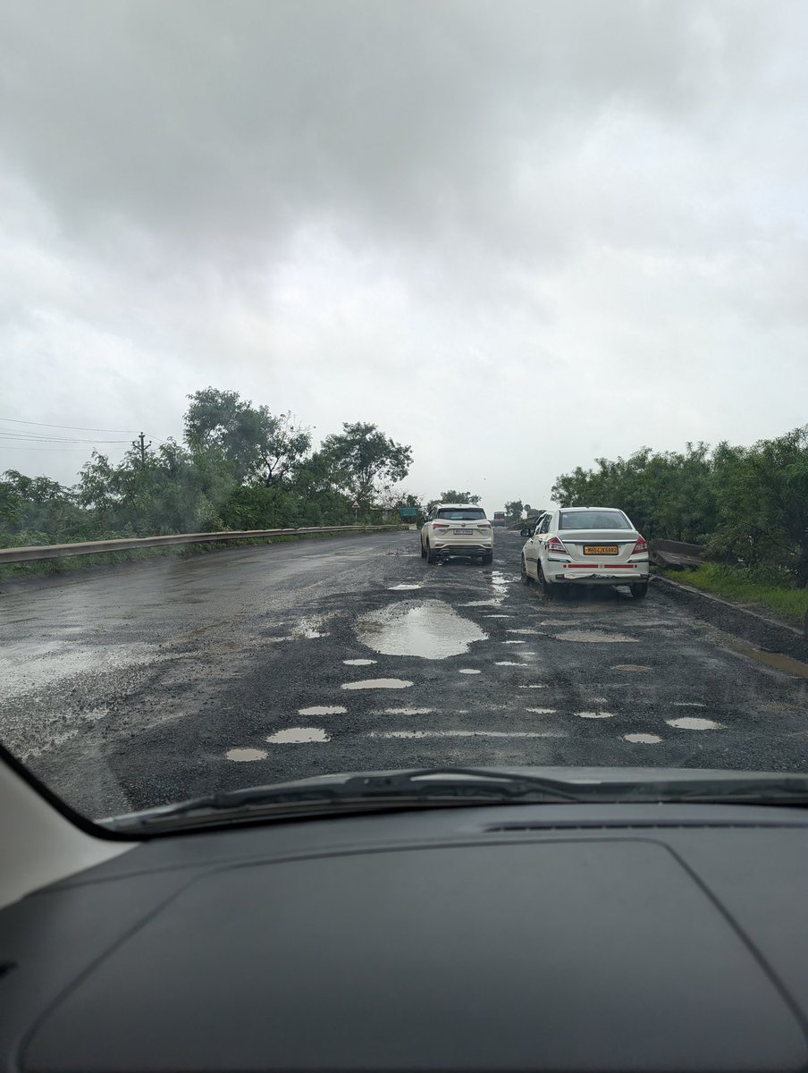 PiraiVarman1's tweet photo. The state of nh48 https://t.co/MffS1smXnZ