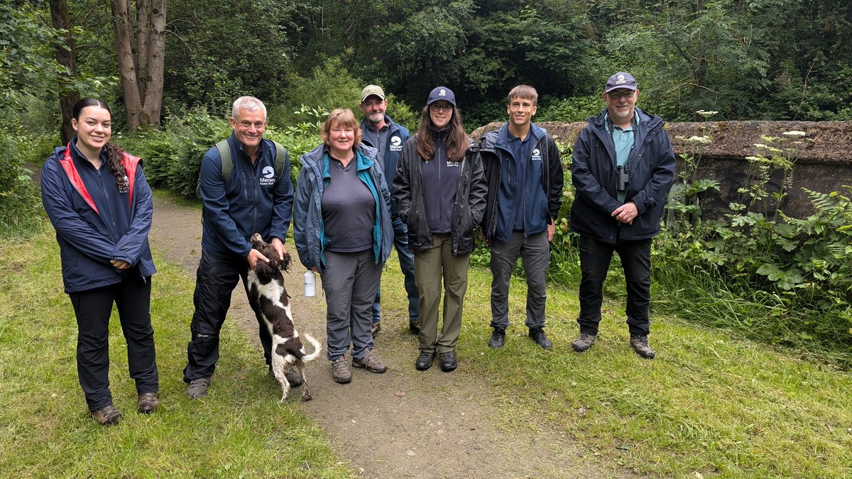 MerseyRivers's tweet photo. Day 2 of our #MerseyRiversWeek with a staff survey of the upper River Medlock at Lees,Oldham.
Looking at river restoration options as
part of the Medlock Valley Species Survival Fund project working in partnership with @GroundworkGM @OldhamCouncil @ManCityCouncil @CRTNorthWest https://t.co/Z96IU0Eep4