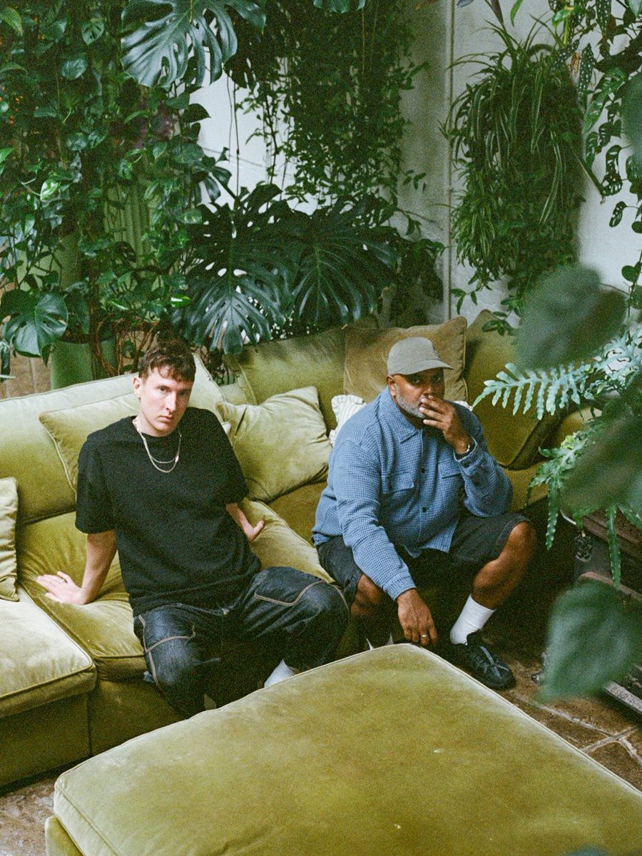 North London electronic duo <a href="/IvyLab_/">Ivy Lab</a> announce new album, 'Infinite Falling Ground Pt.2. 

A sequel to their 2022 coda, you can listen to LP prelude 'Left With You' here - 

clashmusic.com/news/ivy-lab-a…
