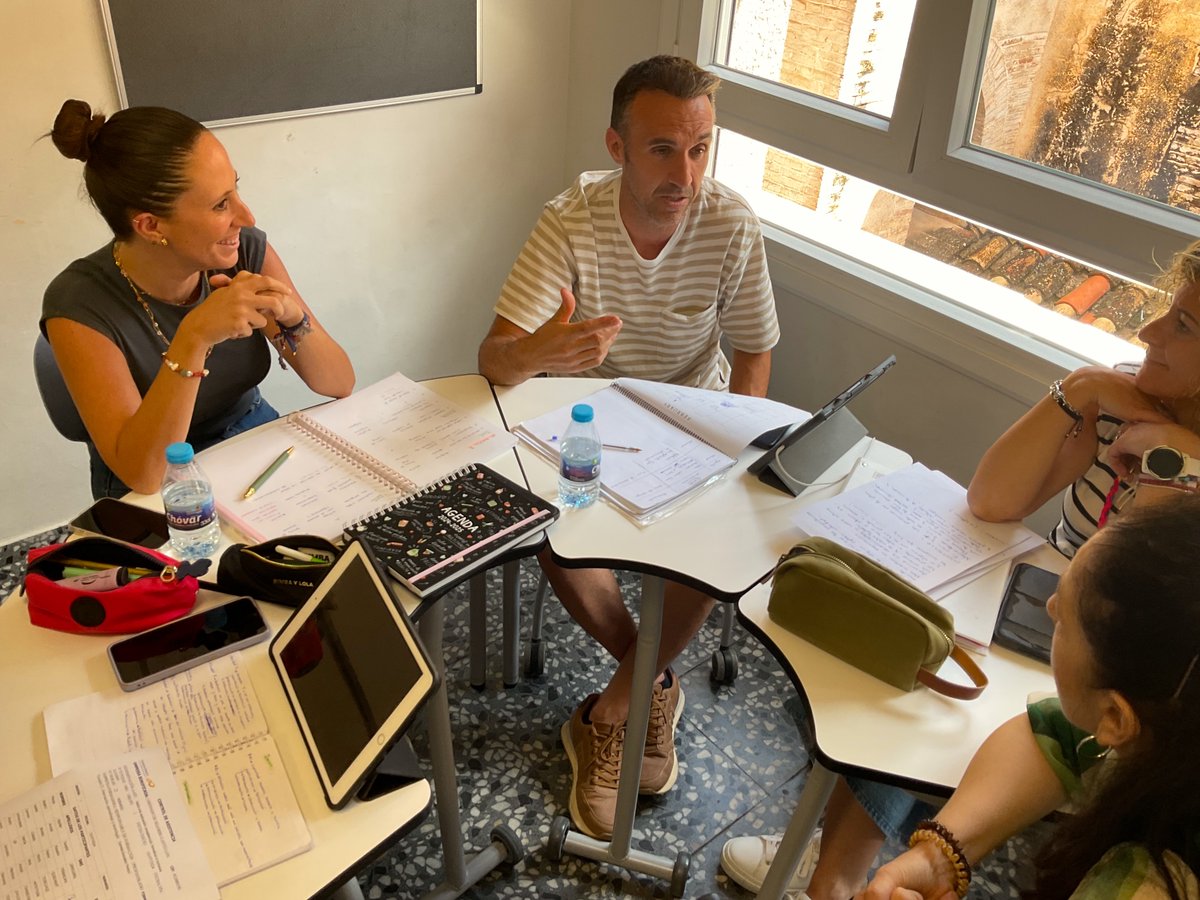 Escuela21 tweet media