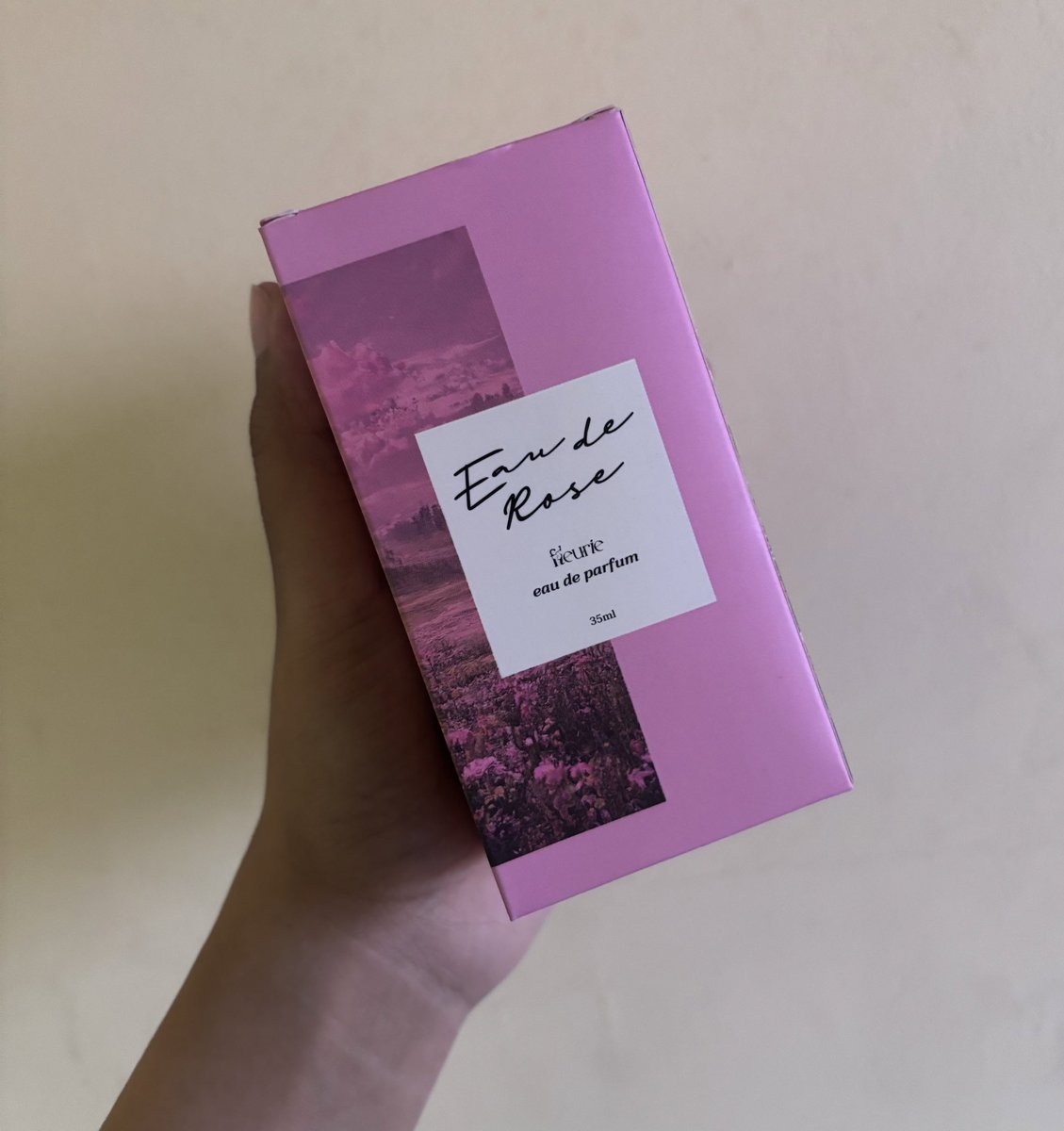 looollaby's tweet photo. siapa yang mau parfum ini!!?!

aku mau giveaway parfum😍
rulesnya:
- follow aku
- rt + like tweet ini
- reply mau + dom kalian

close 7 juli yaaa
#ZonaBA #zonauang #Zonajajan #Giveaway #Giveaways2024 https://t.co/fPehLMzQ8t